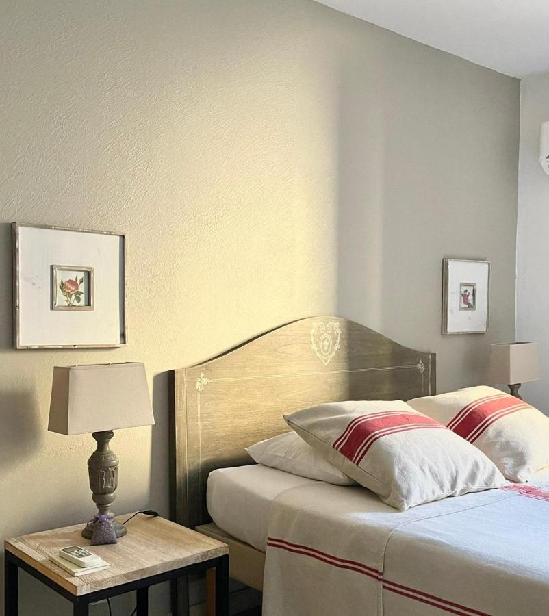Un Coin De Luberon Apartment ลีล-ซูร์-ลา-ซอร์ก ภายนอก รูปภาพ