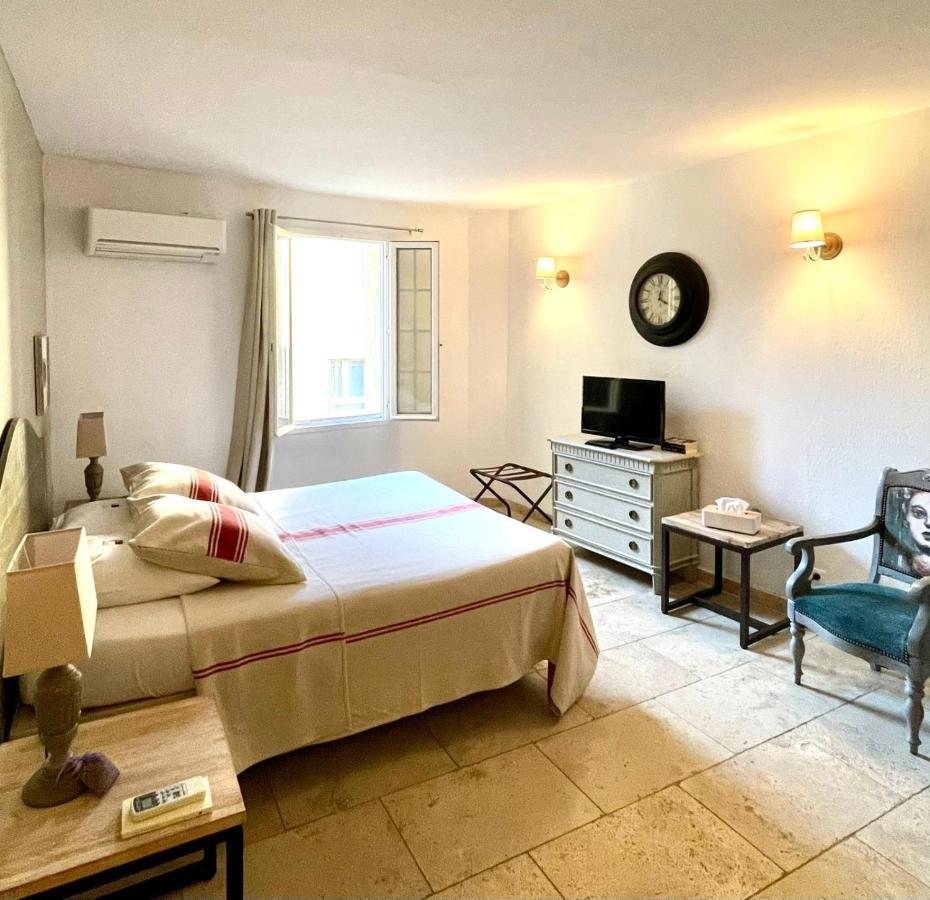 Un Coin De Luberon Apartment ลีล-ซูร์-ลา-ซอร์ก ภายนอก รูปภาพ