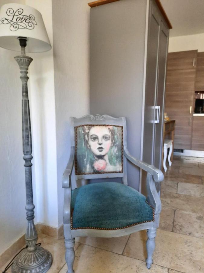 Un Coin De Luberon Apartment ลีล-ซูร์-ลา-ซอร์ก ภายนอก รูปภาพ