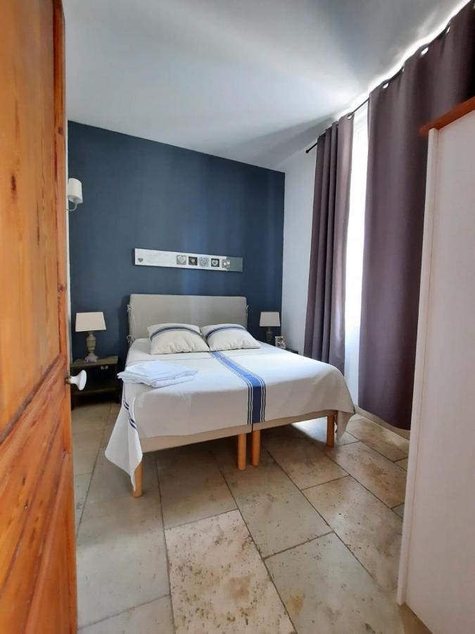 Un Coin De Luberon Apartment ลีล-ซูร์-ลา-ซอร์ก ภายนอก รูปภาพ